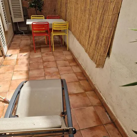 2 Pièces Dans Le Centre Avec Petite Terrasse 3*** Appartamento