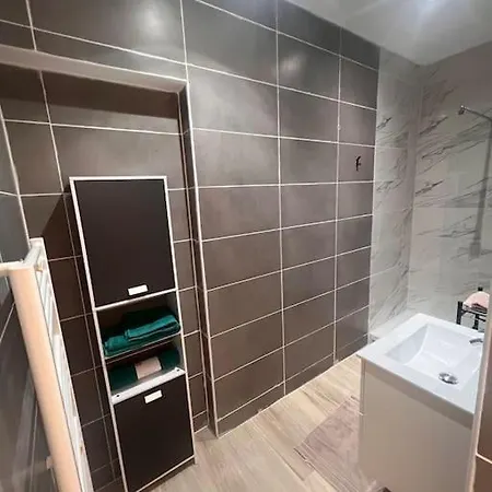 T2 Neuf Et Moderne Climatiser Avec Netflix Amazon Apartment *