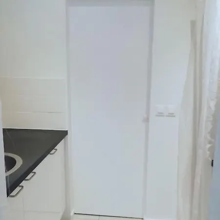 Apartment Chambre-Studio Independant D'Hote *
