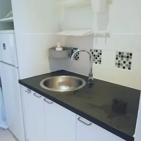 Apartment Chambre-Studio Independant D'Hote *
