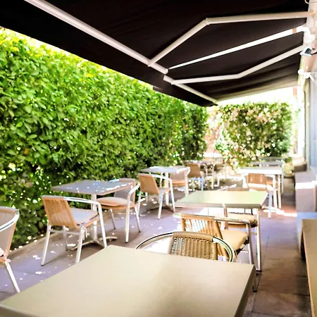 Prado Parc Des Expositions Hotel