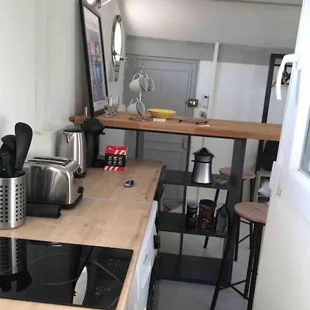 Apartment Flc- Atypical New Air-conditioned Studio, H24 Checks Marseille