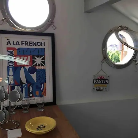 Flc- Atypical New Air-conditioned Studio, H24 Checks Apartment Marseille