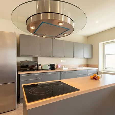 Apartmán Standing Vieux Port 110 M2, *