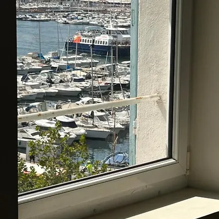 Standing Vieux Port 110 M2, Marseille