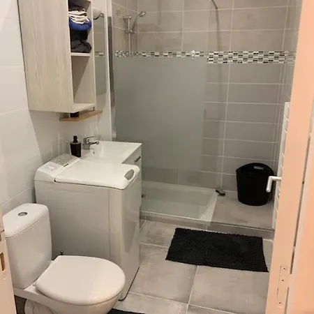 Verduron Haut, Vue Apartment