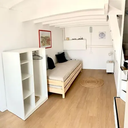 Holiday home Cabanon Les Pieds Dans L'eau… Marseille