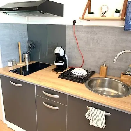 Holiday home Cabanon Les Pieds Dans L'eau… *
