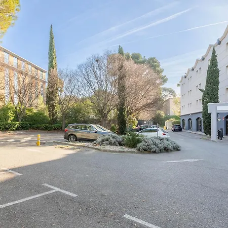 La Valentine Porte D'aubagne Marsella