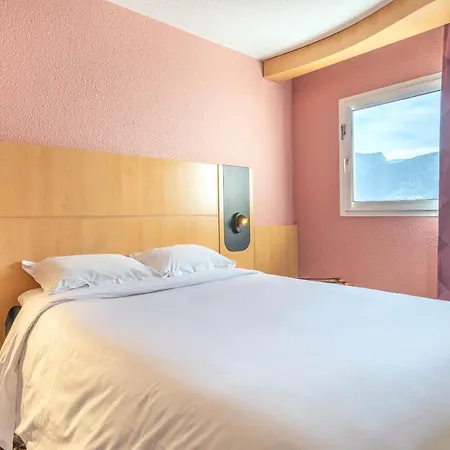 La Valentine Porte D'aubagne 3*