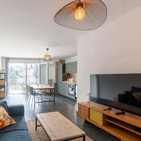 70 M2 Climatise Avec Balcon Et Parking Apartamento Marsella