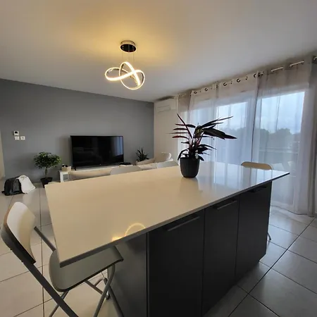 T3 Spacieux Et Paisible Avec Deux Places Parking Proche Vieux Port Apartment Marseilles