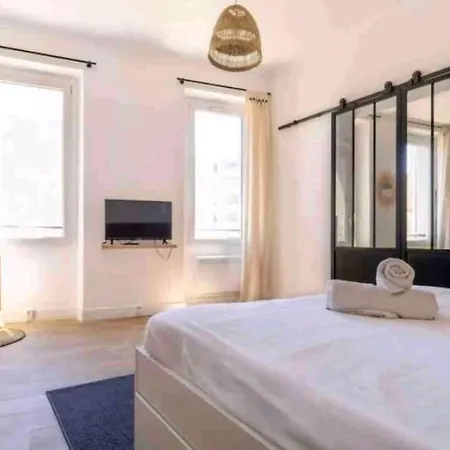 Minimalistic Style Of Baille By Weekome Appartamento