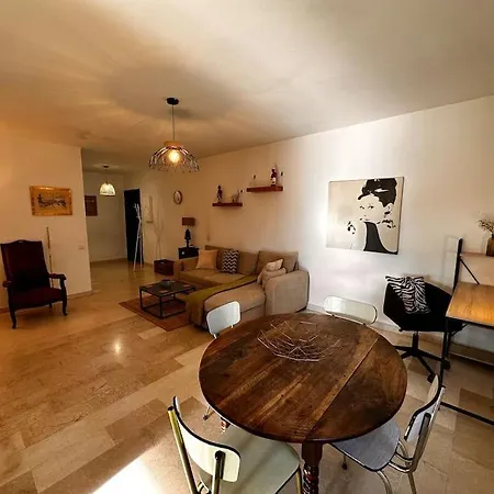 Apartment Proche 4p Avec Jardin *