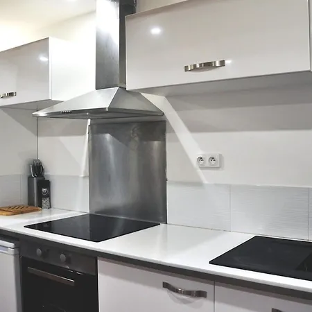 Charming 42m Near The Old Port Apartment