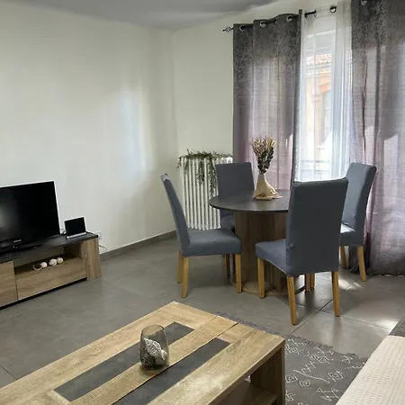 Gare Saint Charles Ideal Famille Apartment *