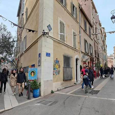 4 Pers In District Of The Typical Panier