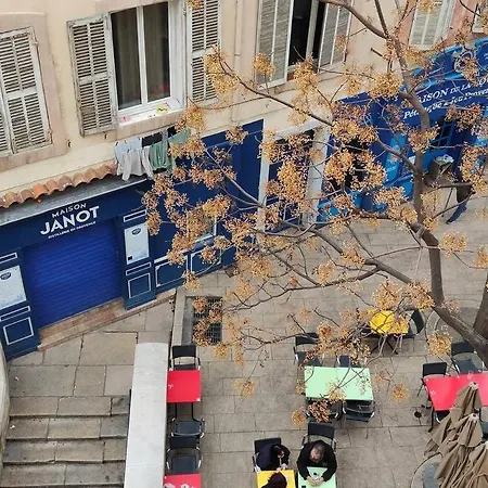 4 Pers In District Of The Typical Panier Apartment *