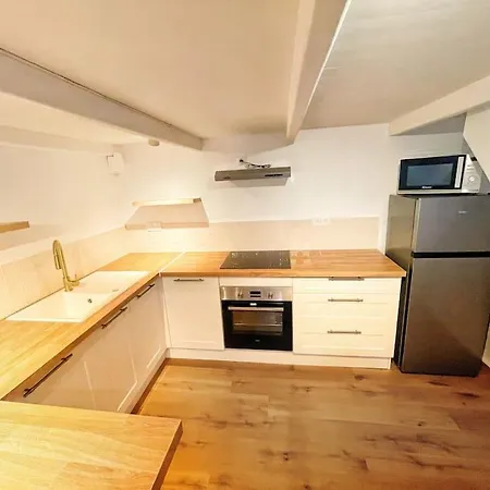 Apartment + Terrasse A 5min A Pied De La Mer Et Du Vallon Des Auffes Marseille