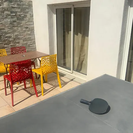 Pour 4 Face à La Piscine Appartamento *
