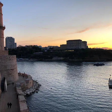 Apartment Proche Centre-ville Et Calme