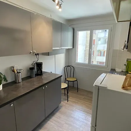 Apartment Proche Centre-ville Et Calme *