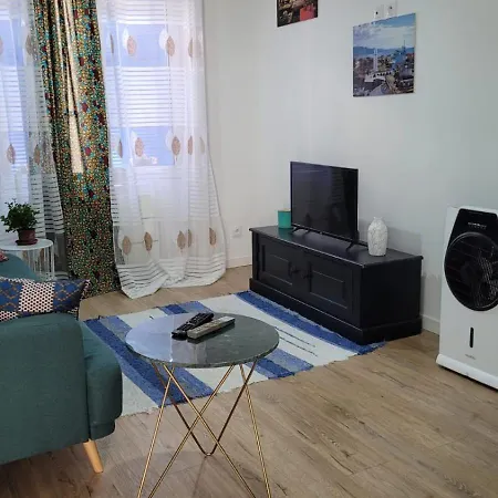 Charment T2 Quartier Createurs,metro Crs Julien. Apartment Marseilles