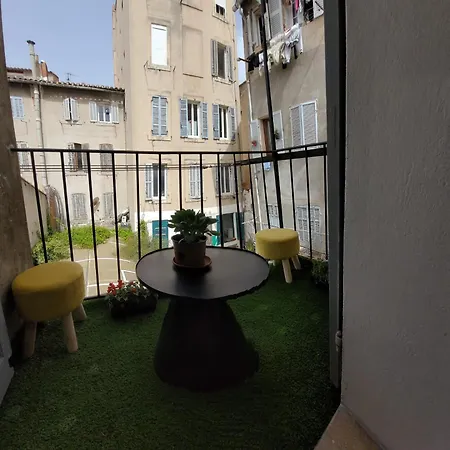 Apartment Charment T2 Quartier Createurs,metro Crs Julien. Marseilles