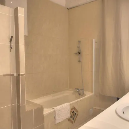 De Caractere Avenue Du Prado 4 Appartement Marseille