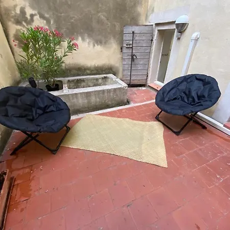 Apartment T2 Avec Cour Privee Au Coeur Du Panier- Vieux Port