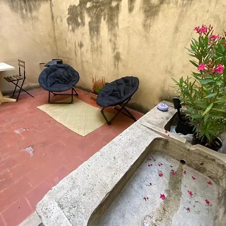 T2 Avec Cour Privee Au Coeur Du Panier- Vieux Port Marseille