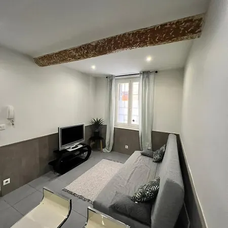 Apartment T2 Avec Cour Privee Au Coeur Du Panier- Vieux Port *