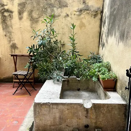 Apartment T2 Avec Cour Privee Au Coeur Du Panier- Vieux Port Marseille
