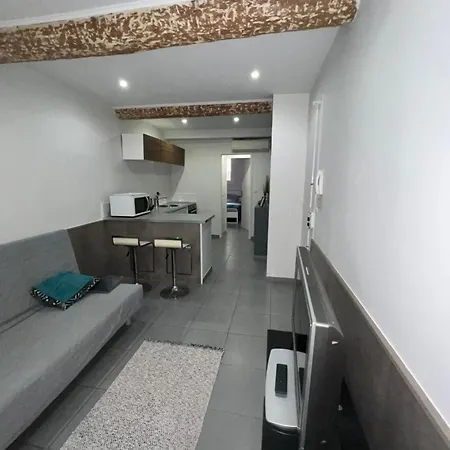 T2 Avec Cour Privee Au Coeur Du Panier- Vieux Port Apartment