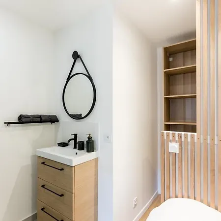 Apartment Charming 1 Bedroom In The Cours Julien | By Airnest Marseilles
