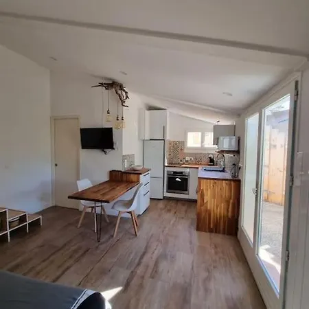 Maison Au Calme Proche Calanques Holiday home *