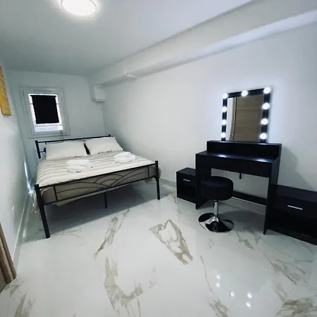 Apartment Au Pied De La Gare Saint Charles *