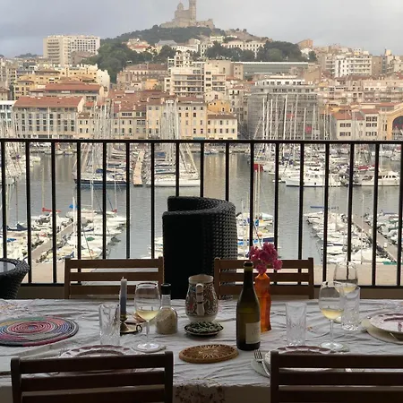Grand T2 Surplombant Le Vieux Port Apartment