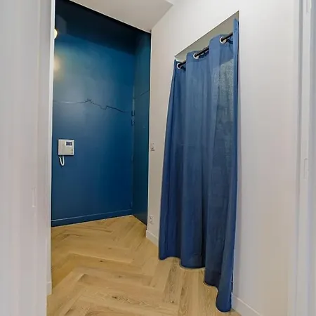 Apartment Republique Yourhosthelper *