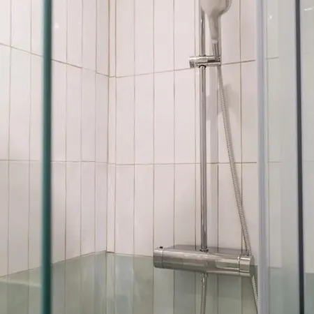 Apartment Le Mistral - 2 Min Du Vieux Port Sur Rue Pietonne - Les Freres De La Loc' Marseilles