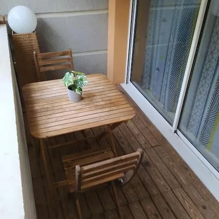 Joli Terrasse Dans Quartier Saint Victor