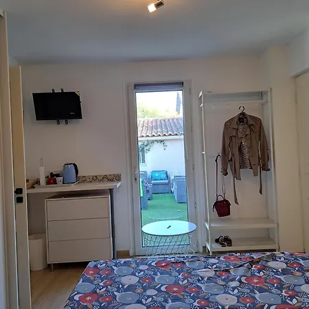 Chez J-jm Homestay Marseille
