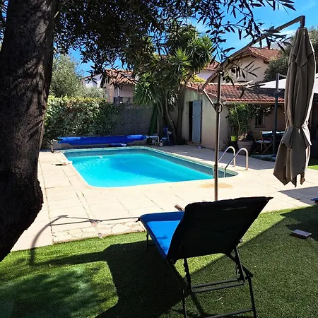 Chez J-jm Homestay Marseille