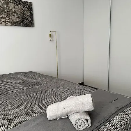 6 Pers Prado Metro Parking Gratuit Et Wifi * Marseille