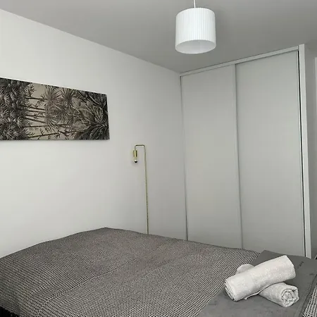 6 Pers Prado Metro Parking Gratuit Et Wifi Marseille
