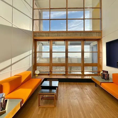 Duplex Le Corbusier Apartment *