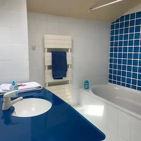 160 M2 Au Coeur De La Calanque De Samena *