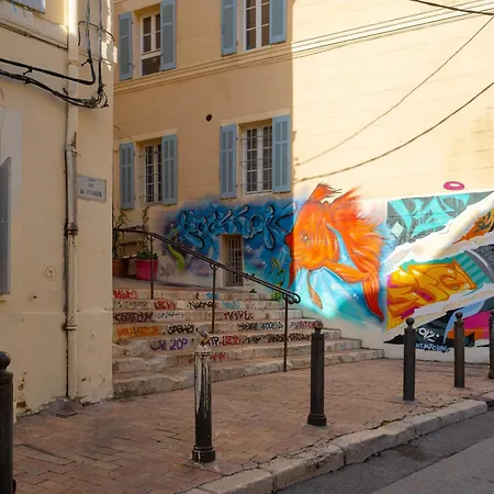Appartement Spacieux Au Coeur Du Panier