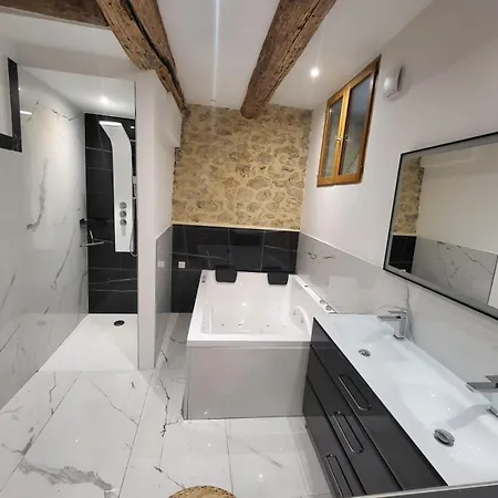 Apartment Jacuzzi, Plage, Vieux Port Marseille
