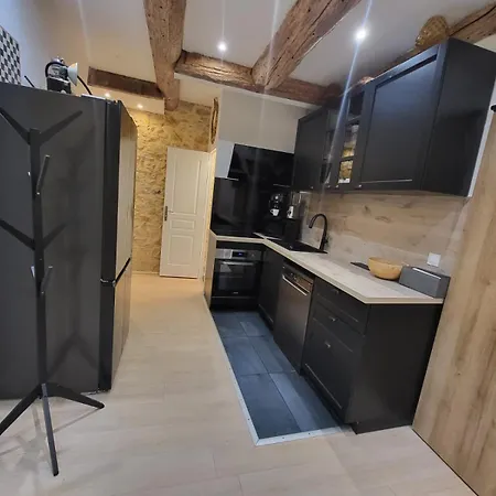 Jacuzzi, Plage, Vieux Port Apartment *